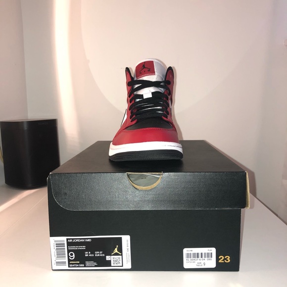 COPY - Air Jordan 1 Chicago Black Toe Size 9 - Picture 3 of 5
